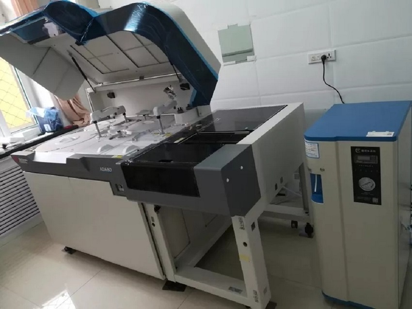 水思源檢驗(yàn)科純水設(shè)備